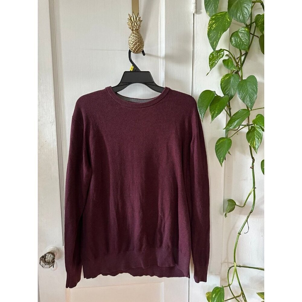 Sweater George men’s size medium maroon sweater